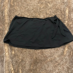 Swimming skirt‎